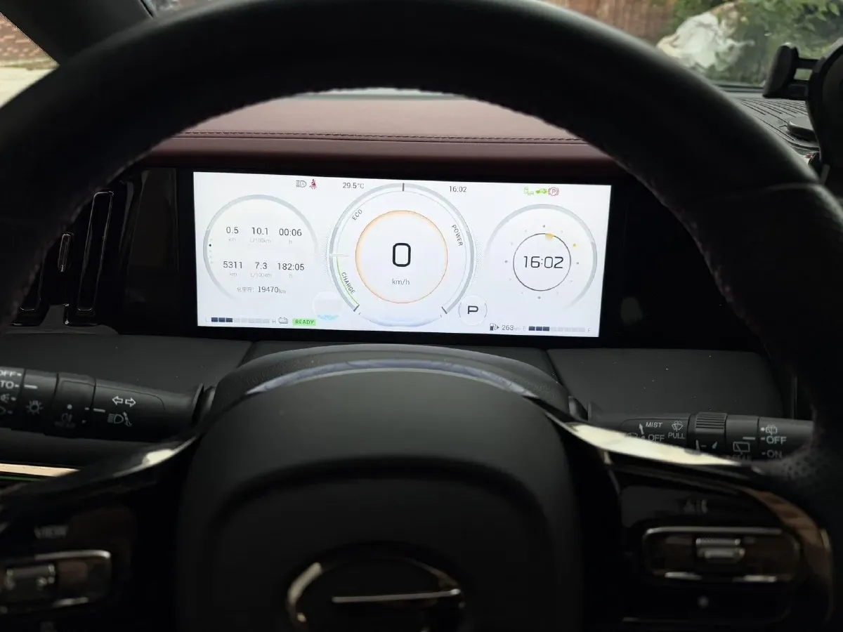 2024 GAC Trumpchi M8 2.0T 190HP L4 E-CVT Hybrid,autocango,china used car exporter,china ev exporter,chinese used car exporter,chinese used ev exporter