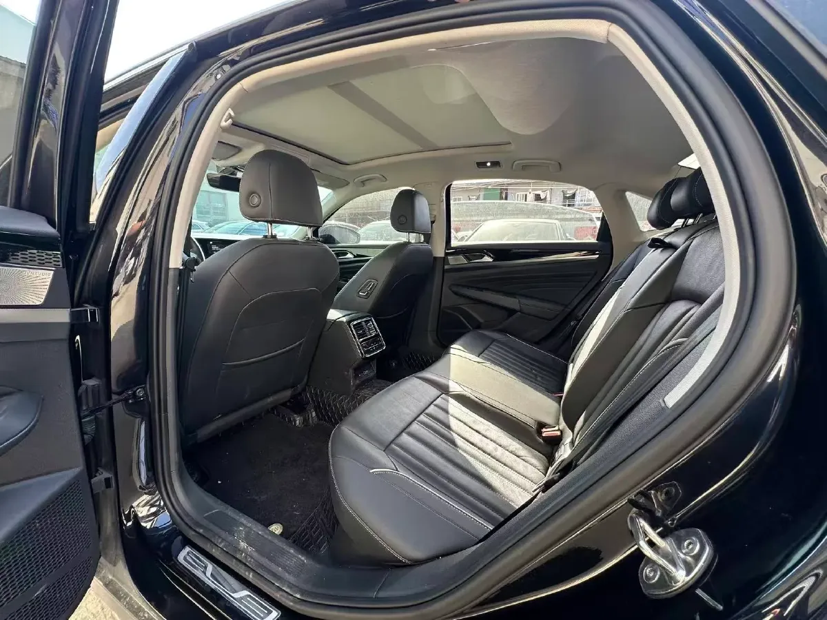 2022 Skoda Kodiak GT 2.0T 186HP L4 7DCT,autocango,china used car exporter,china ev exporter,chinese used car exporter,chinese used ev exporter