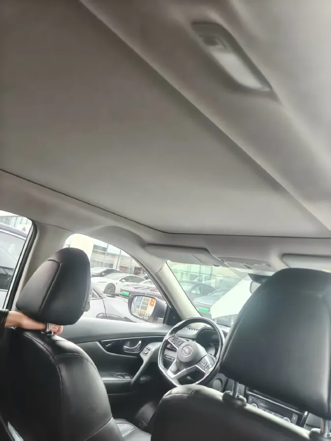 2021 Nissan X-Trail 2.0L 151HP L4 CVT,autocango,china used car exporter,china ev exporter,chinese used car exporter,chinese used ev exporter