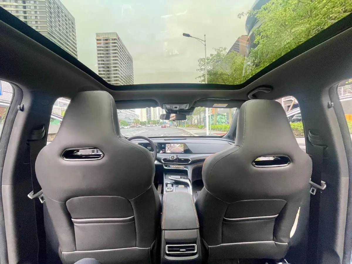 2022 ChangAn UNI-T 1.5T 188HP L4 7DCT,autocango,china used car exporter,china ev exporter,chinese used car exporter,chinese used ev exporter