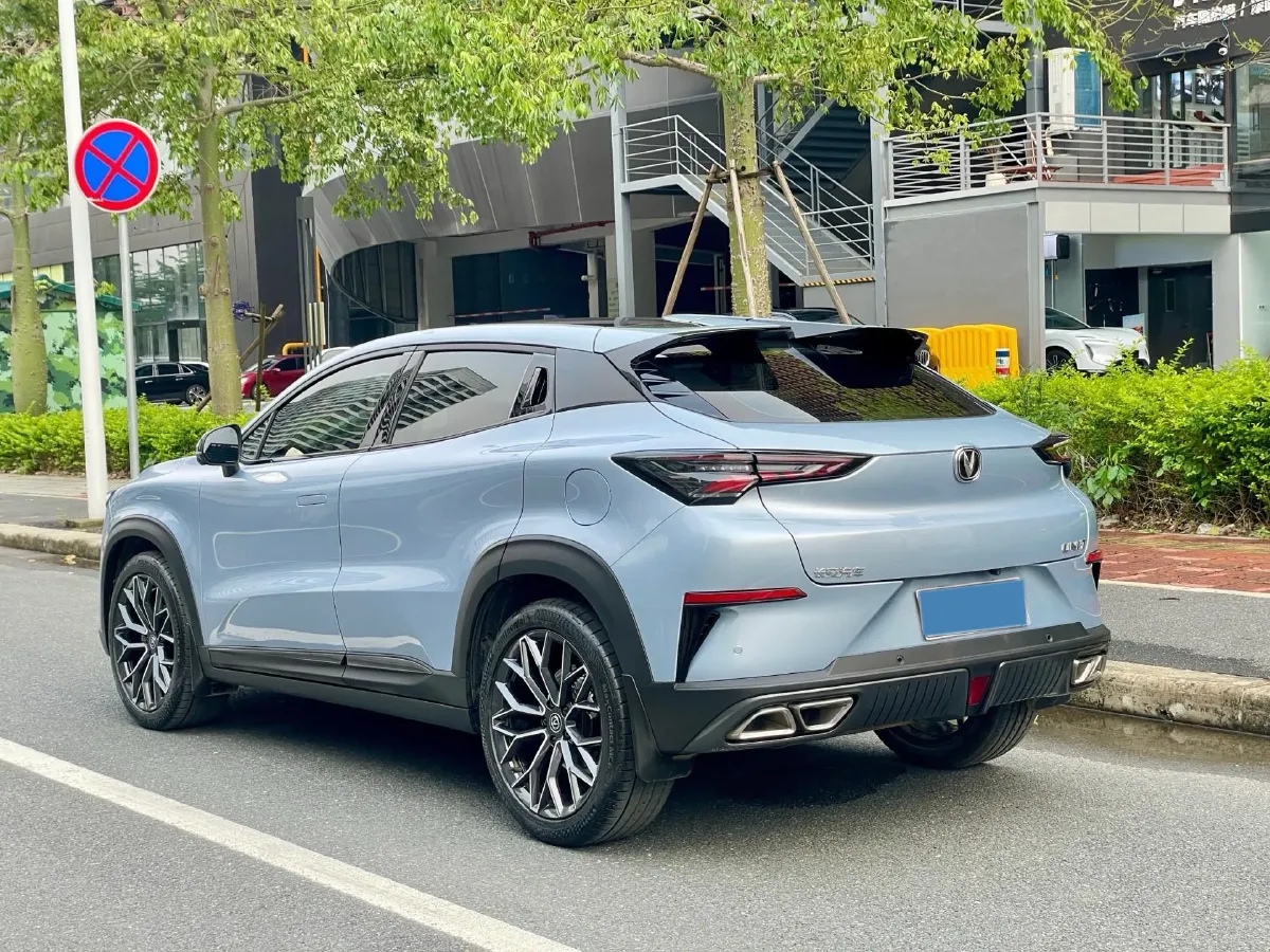 2022 ChangAn UNI-T 1.5T 188HP L4 7DCT,autocango,china used car exporter,china ev exporter,chinese used car exporter,chinese used ev exporter