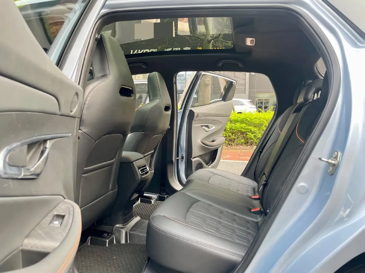 2022 ChangAn UNI-T 1.5T 188HP L4 7DCT,autocango,china used car exporter,china ev exporter,chinese used car exporter,chinese used ev exporter