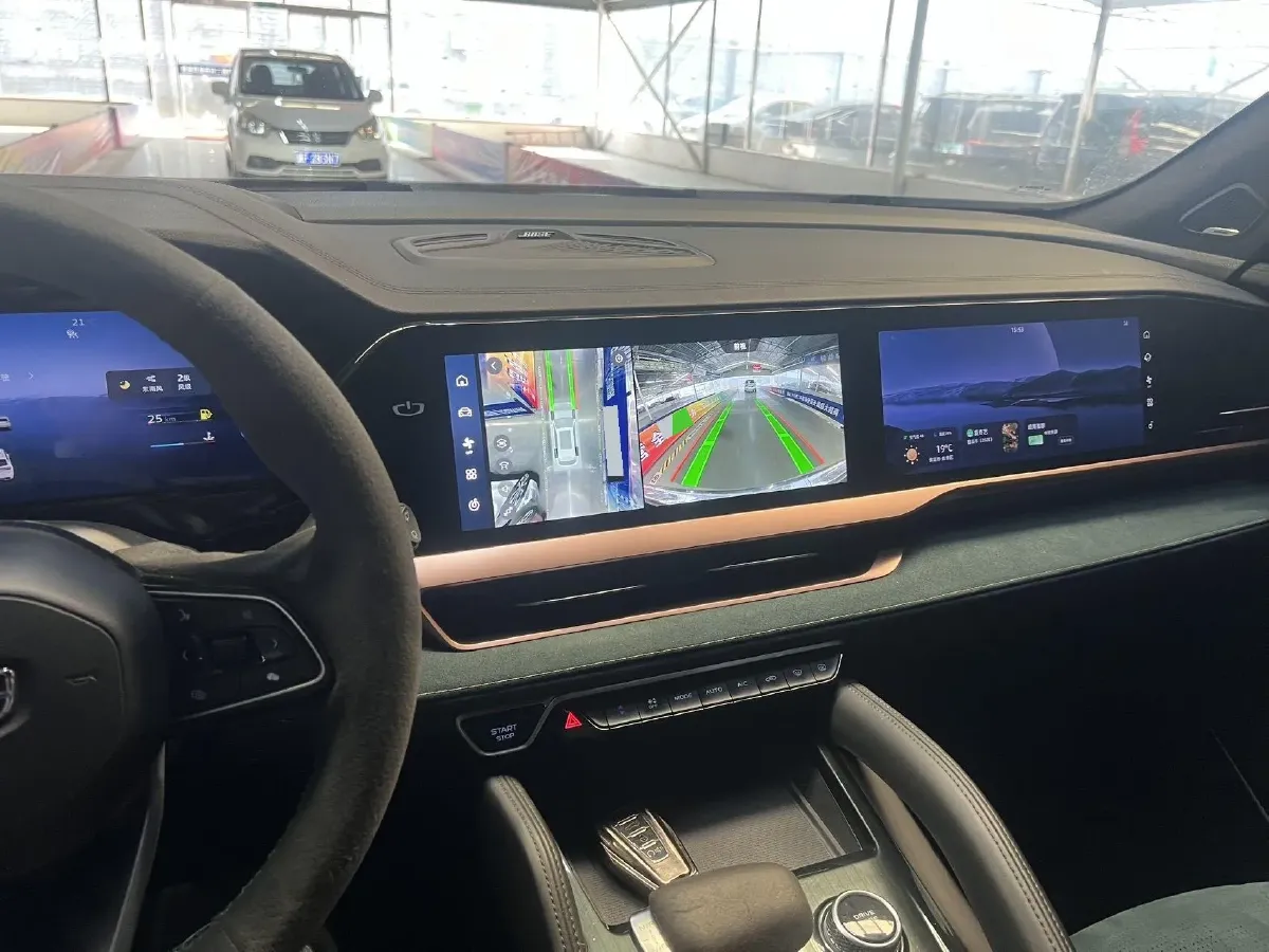 2021 Geely Monjaro 2.0T 238HP L4 8AT,autocango,china used car exporter,china ev exporter,chinese used car exporter,chinese used ev exporter