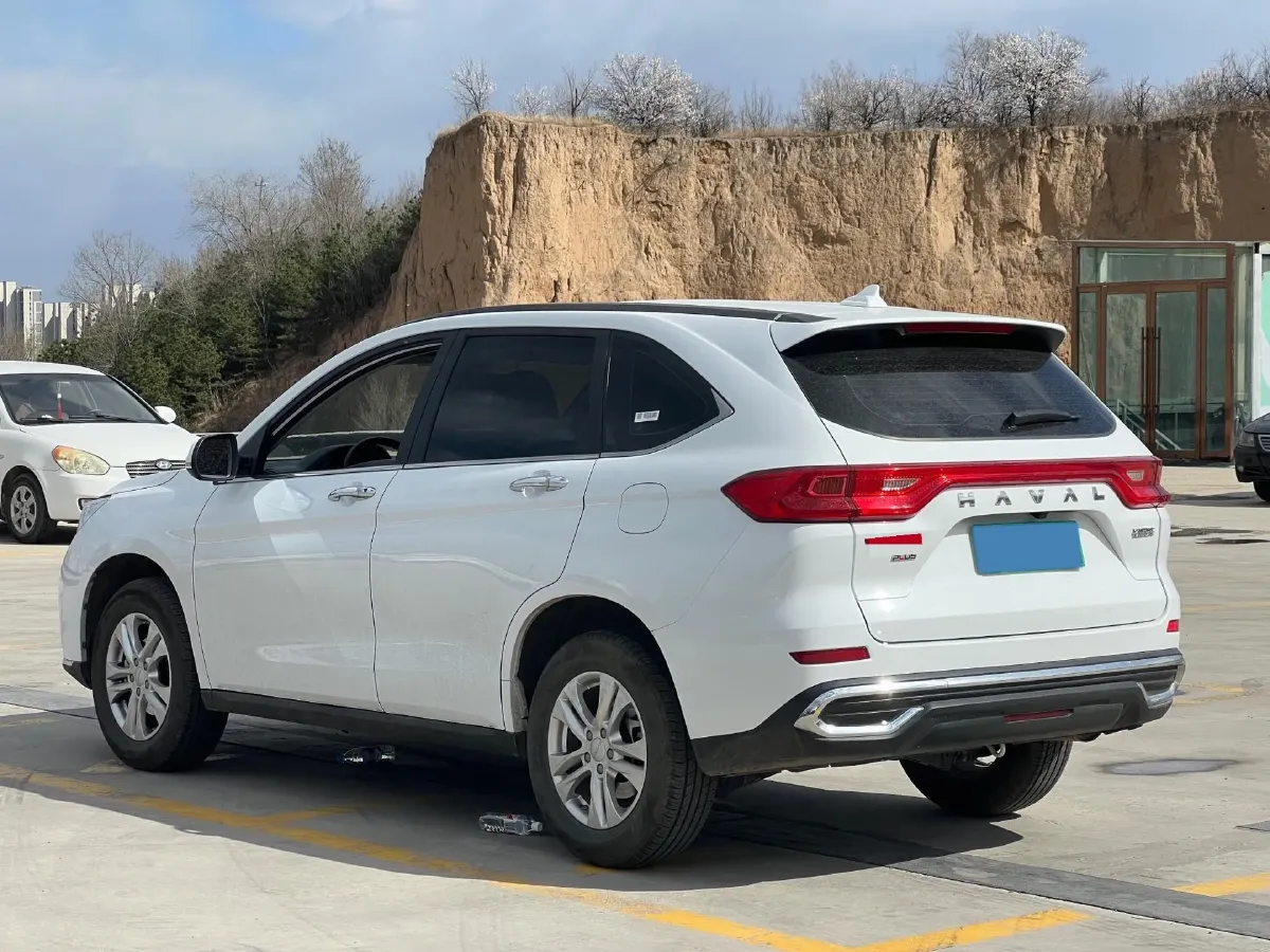 2023 Haval M6 1.5T 150HP L4 7DCT,autocango,china used car exporter,china ev exporter,chinese used car exporter,chinese used ev exporter