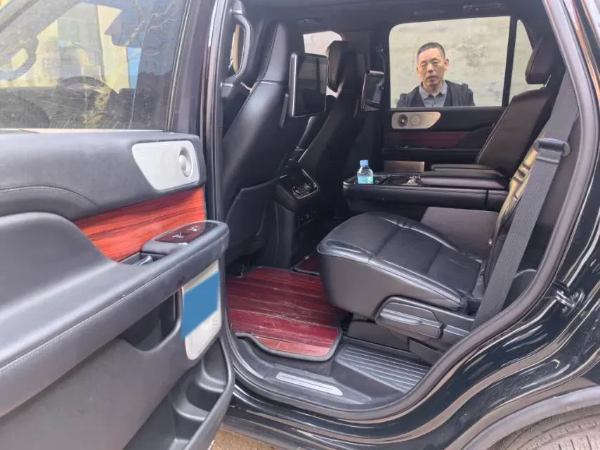 2018 Lincoln Navigator 3.5T 415HP V6 10AT,autocango,china used car exporter,china ev exporter,chinese used car exporter,chinese used ev exporter