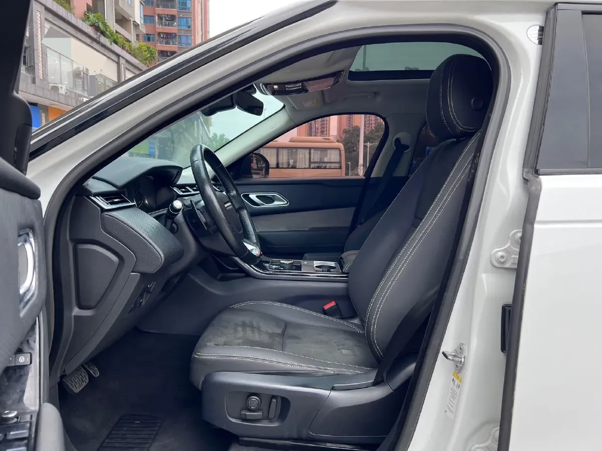 2020 Land Rover Range Rover Velar 2.0T 250HP L4 8AT,autocango,china used car exporter,china ev exporter,chinese used car exporter,chinese used ev exporter