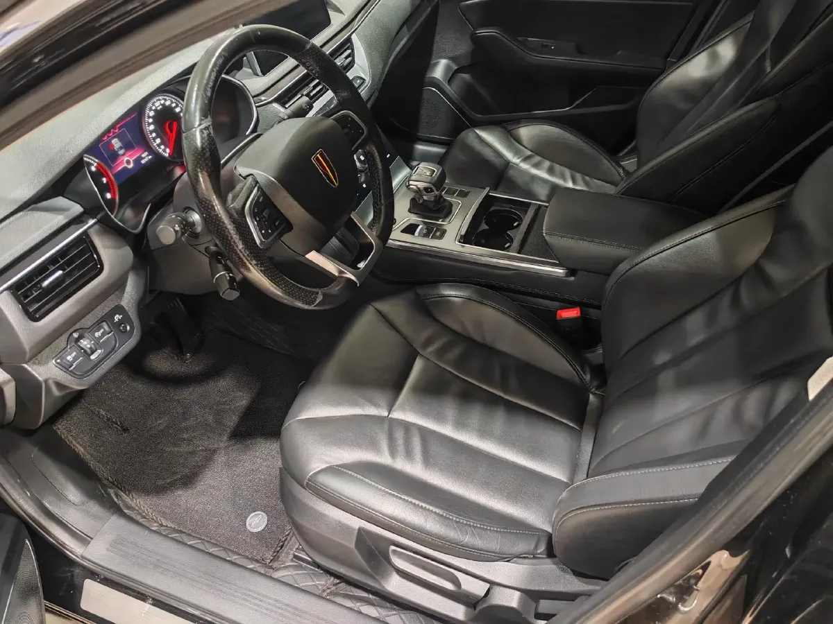 2020 HongQi H5 1.5T 169HP L4 7DCT,autocango,china used car exporter,china ev exporter,chinese used car exporter,chinese used ev exporter