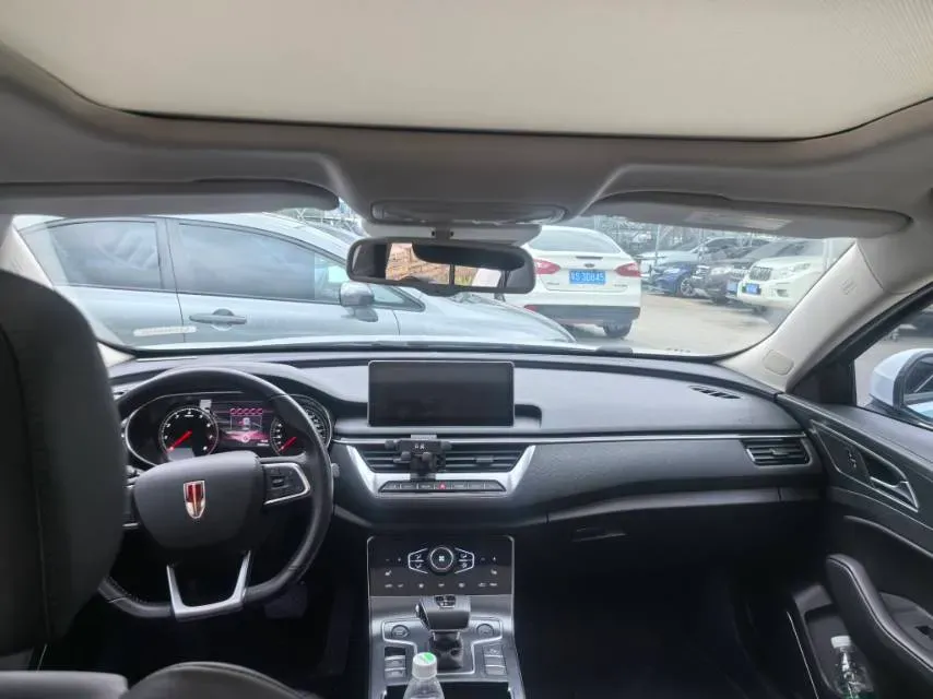 2022 HongQi H5 1.8T 197HP L4 6AT,autocango,china used car exporter,china ev exporter,chinese used car exporter,chinese used ev exporter