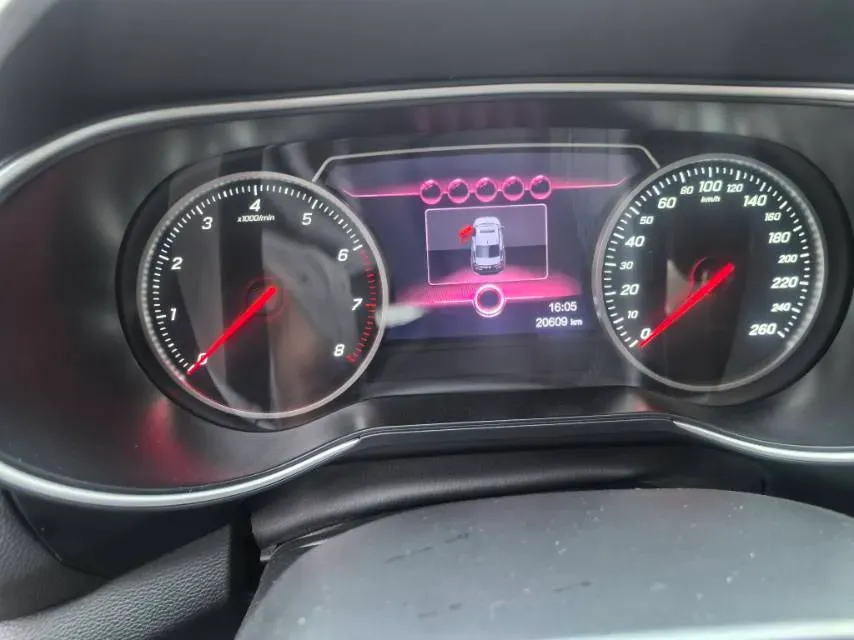 2022 HongQi H5 1.8T 197HP L4 6AT,autocango,china used car exporter,china ev exporter,chinese used car exporter,chinese used ev exporter