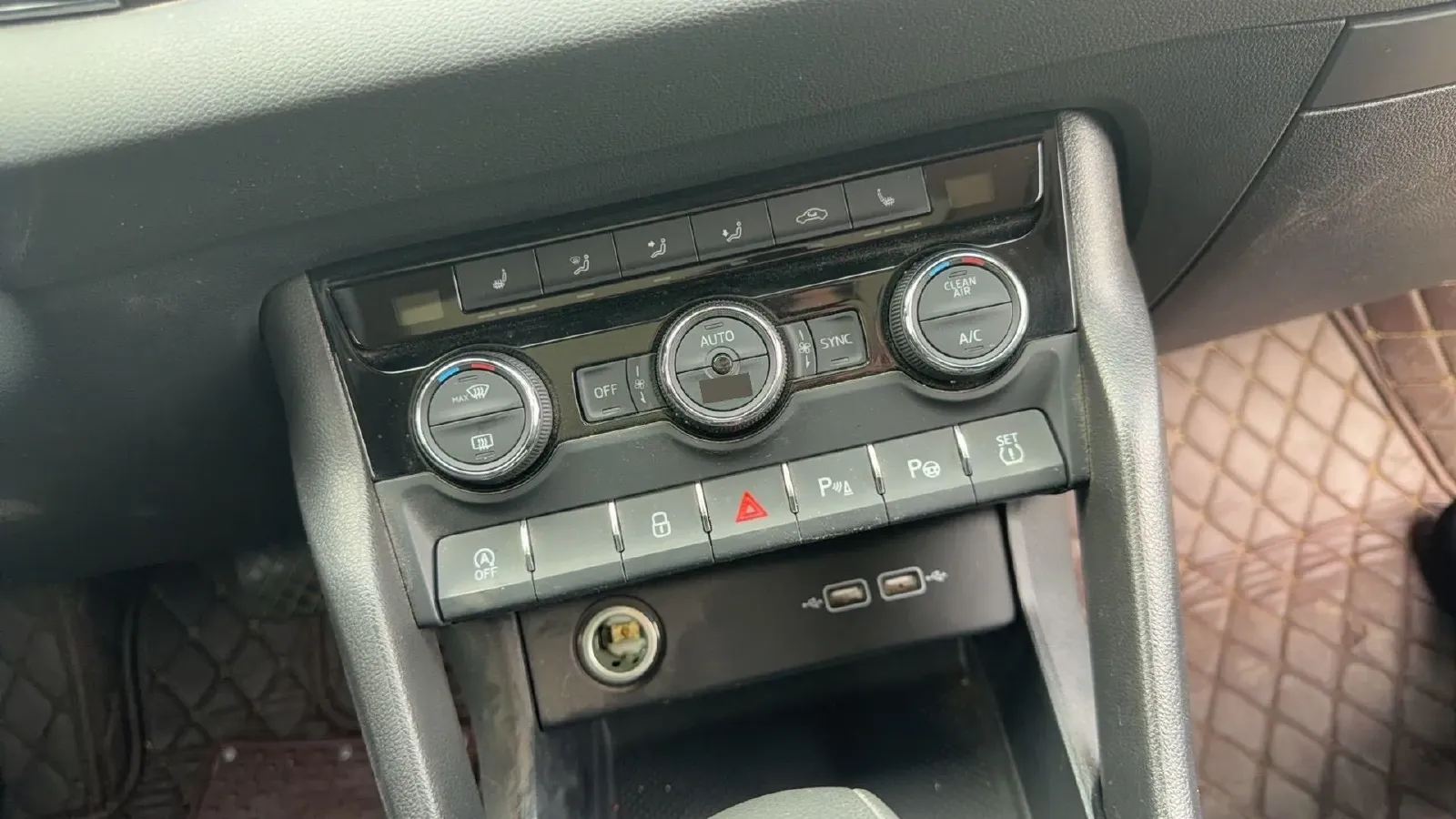 2019 Skoda Octavia 1.4T 150HP L4 7DCT,autocango,china used car exporter,china ev exporter,chinese used car exporter,chinese used ev exporter