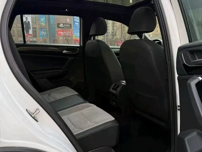 2021 Volkswagen Tayron 2.0T 220HP L4 7DCT,autocango,china used car exporter,china ev exporter,chinese used car exporter,chinese used ev exporter