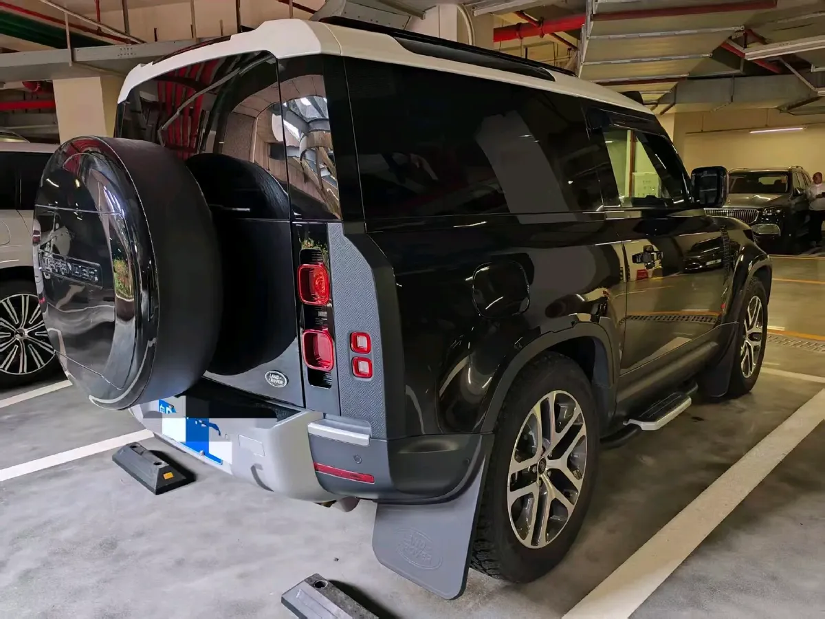 2023 Land Rover Defender 3.0T 400HP L6 8AT,autocango,china used car exporter,china ev exporter,chinese used car exporter,chinese used ev exporter