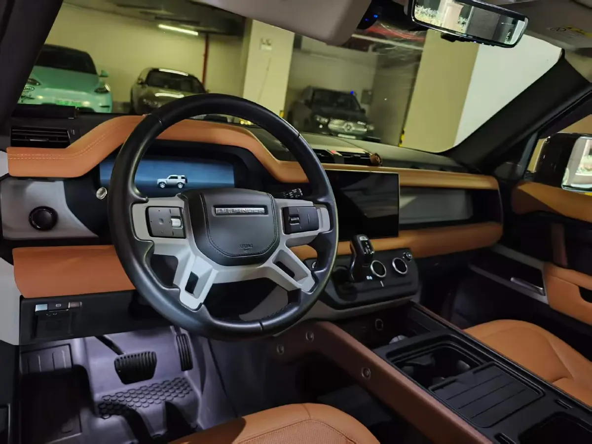 2023 Land Rover Defender 3.0T 400HP L6 8AT,autocango,china used car exporter,china ev exporter,chinese used car exporter,chinese used ev exporter