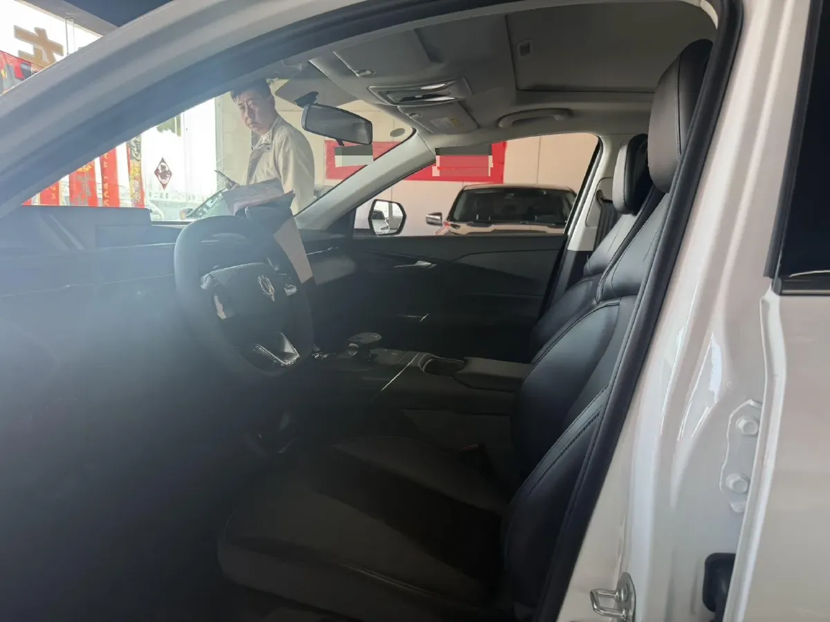 2025 ChangAn Eado 1.5T 192HP L4 7DCT,autocango,china used car exporter,china ev exporter,chinese used car exporter,chinese used ev exporter