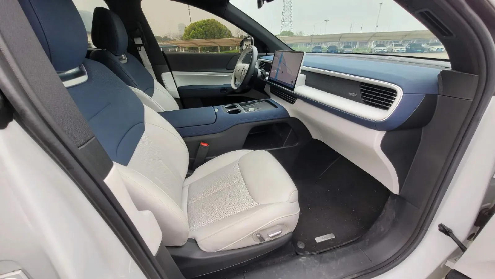 2023 Xpeng G6 BEV 66KWH,autocango,china used car exporter,china ev exporter,chinese used car exporter,chinese used ev exporter