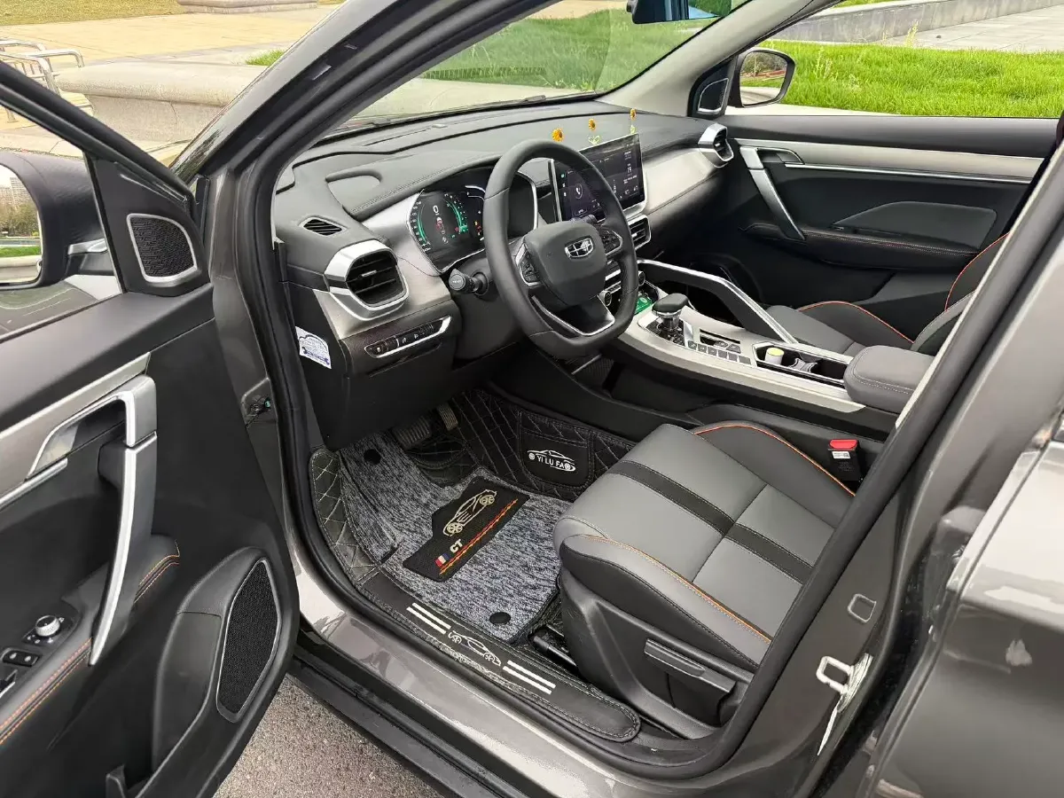 2023 Geely Coolray 1.5T 181HP L4 7DCT,autocango,china used car exporter,china ev exporter,chinese used car exporter,chinese used ev exporter