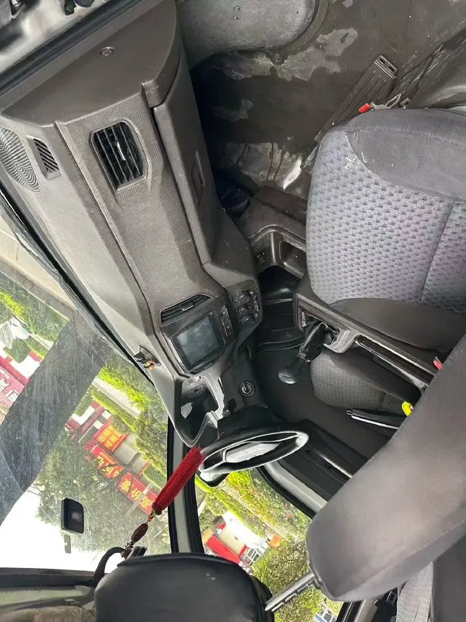 2021 WuLing RongGuang New Truck 1.5L 99HP L4 5MT,autocango,china used car exporter,china ev exporter,chinese used car exporter,chinese used ev exporter