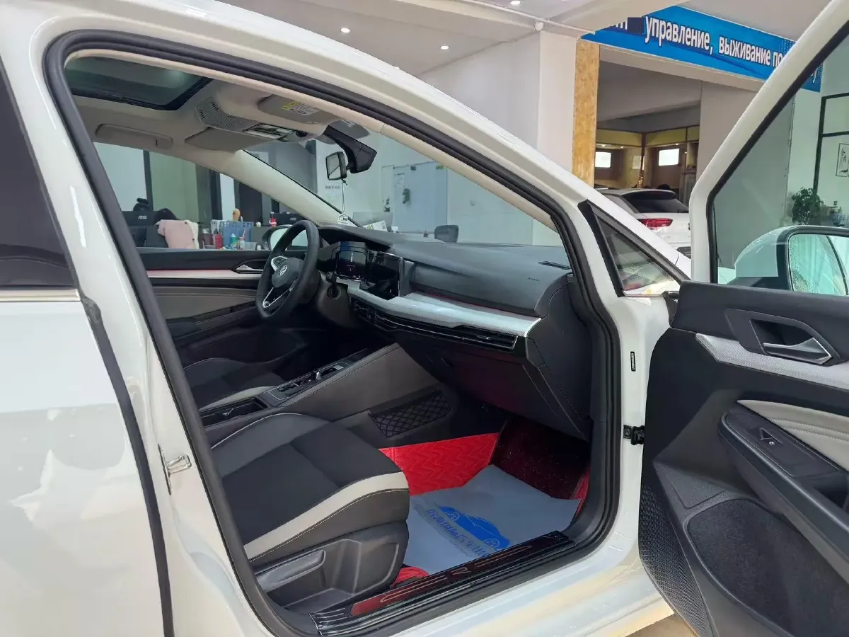 2023 Volkswagen Golf 1.4T 150HP L4 7DCT,autocango,china used car exporter,china ev exporter,chinese used car exporter,chinese used ev exporter