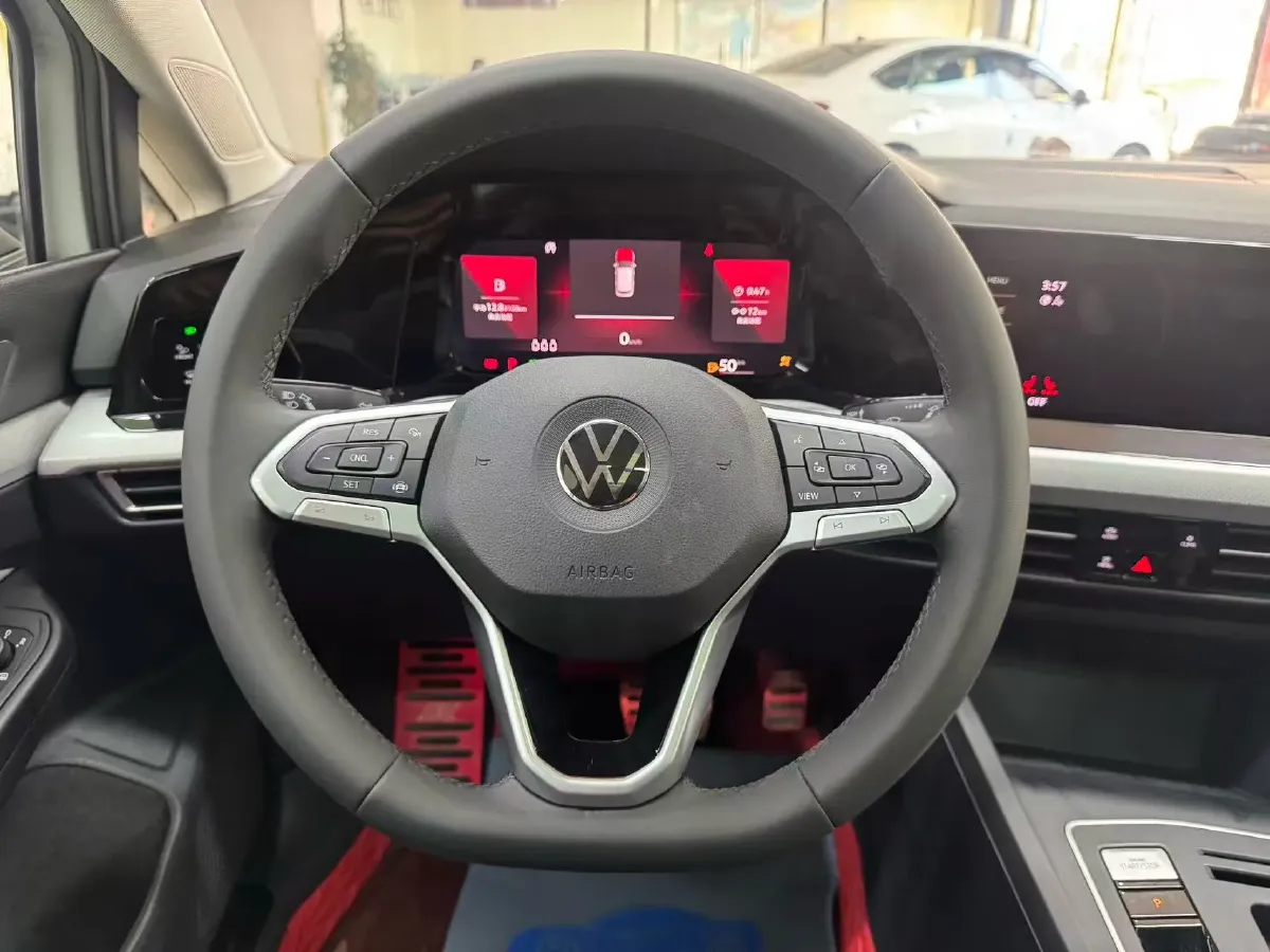 2023 Volkswagen Golf 1.4T 150HP L4 7DCT,autocango,china used car exporter,china ev exporter,chinese used car exporter,chinese used ev exporter