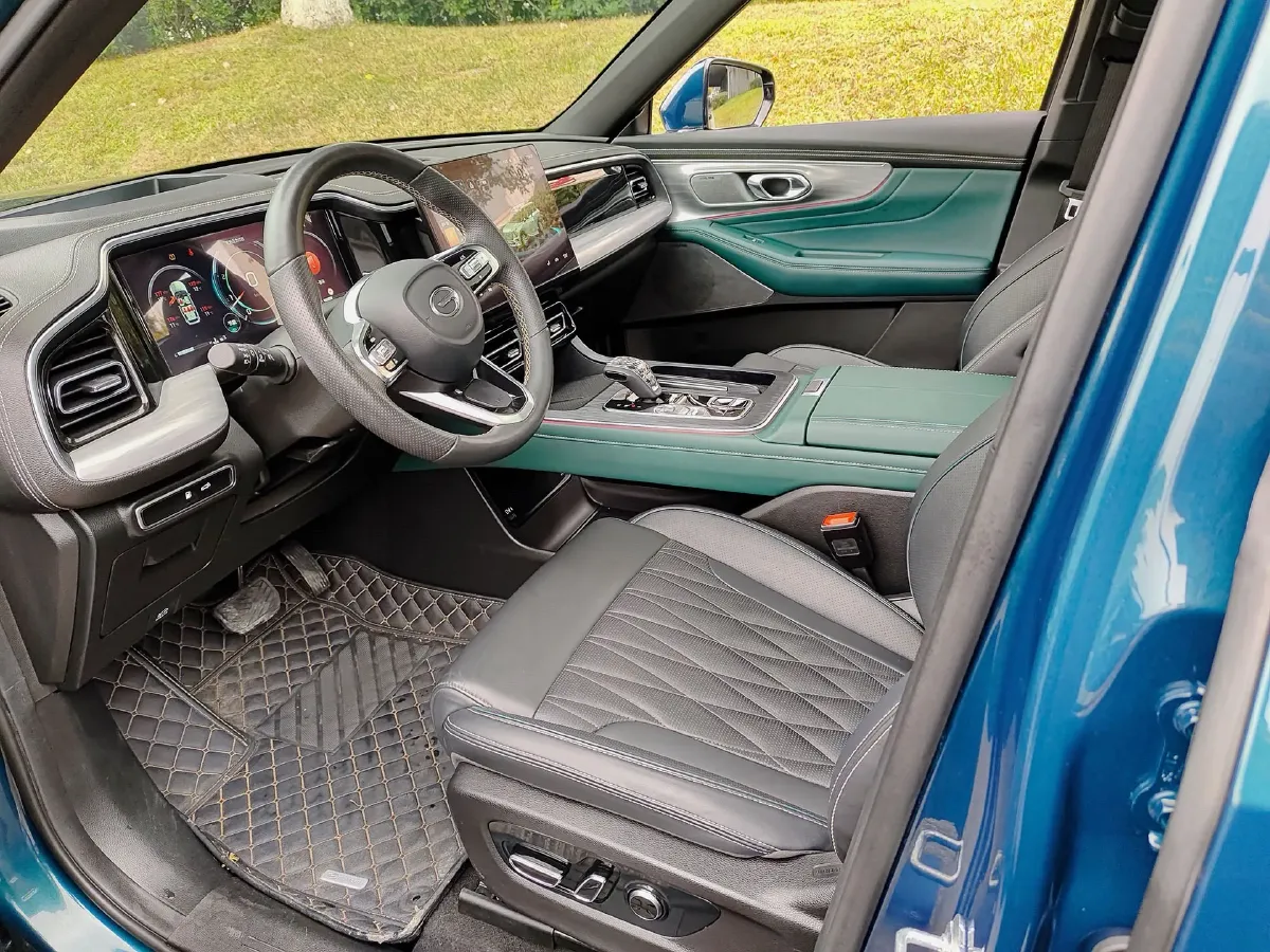 2022 GAC Trumpchi GS8 2.0T 252HP L4 8AT,autocango,china used car exporter,china ev exporter,chinese used car exporter,chinese used ev exporter