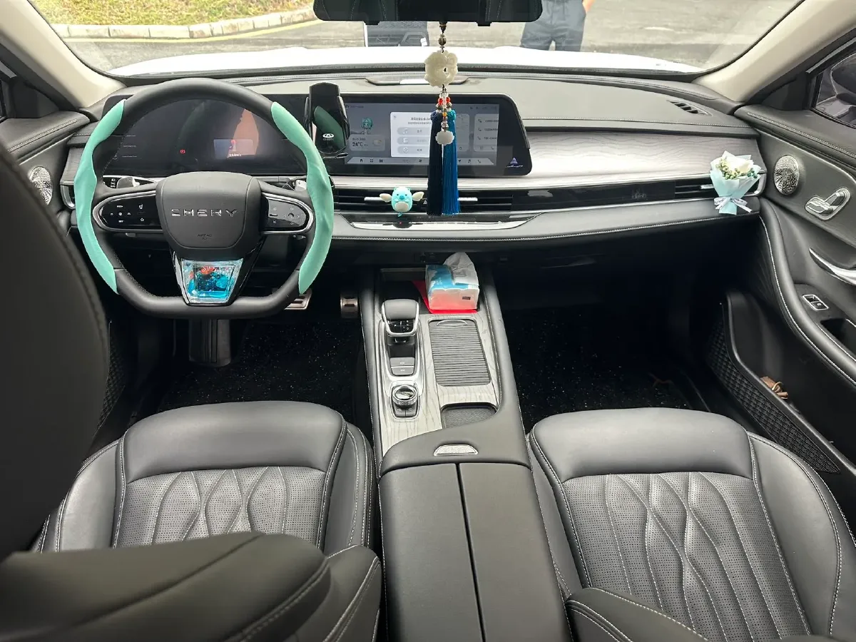 2024 Chery Arrizo 8 2.0T 254HP L4 7DCT,autocango,china used car exporter,china ev exporter,chinese used car exporter,chinese used ev exporter