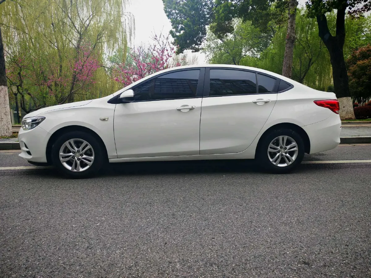 2016 Chevrolet Cavalier 1.5L 113HP L4 6AT,autocango,china used car exporter,china ev exporter,chinese used car exporter,chinese used ev exporter