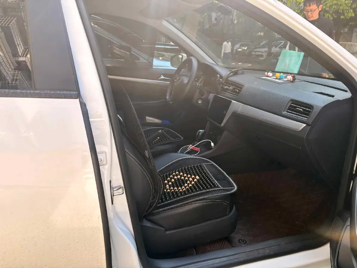 2019 Volkswagen T-Cross 1.5L 113HP L4 6AT,autocango,china used car exporter,china ev exporter,chinese used car exporter,chinese used ev exporter