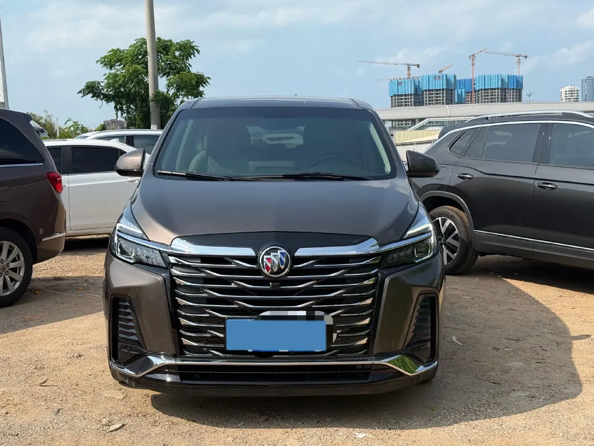 2023 Buick GL8 2.0T 237HP L4 9AT,autocango,china used car exporter,china ev exporter,chinese used car exporter,chinese used ev exporter