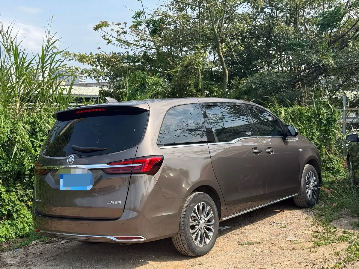 2023 Buick GL8 2.0T 237HP L4 9AT,autocango,china used car exporter,china ev exporter,chinese used car exporter,chinese used ev exporter