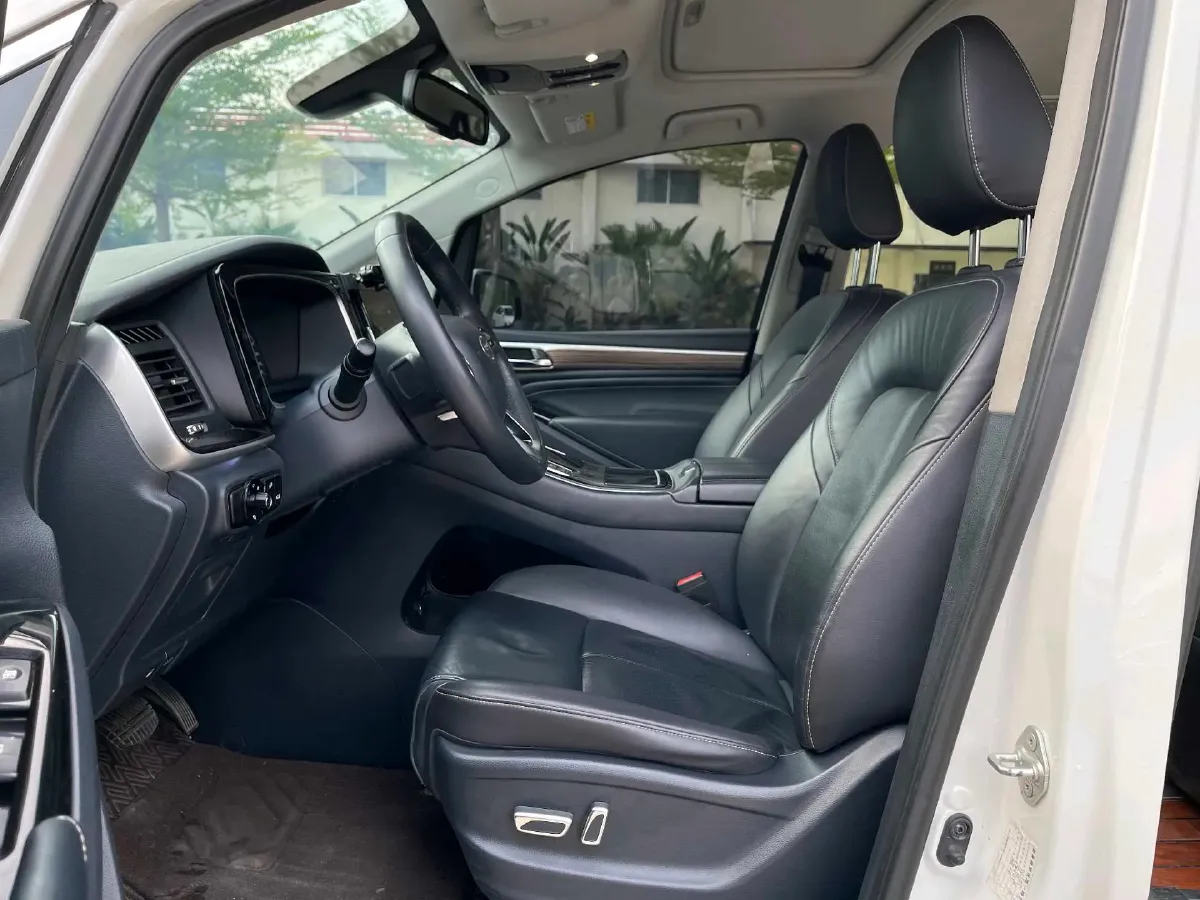 2021 GAC Trumpchi M8 2.0T 252HP L4 8AT,autocango,china used car exporter,china ev exporter,chinese used car exporter,chinese used ev exporter