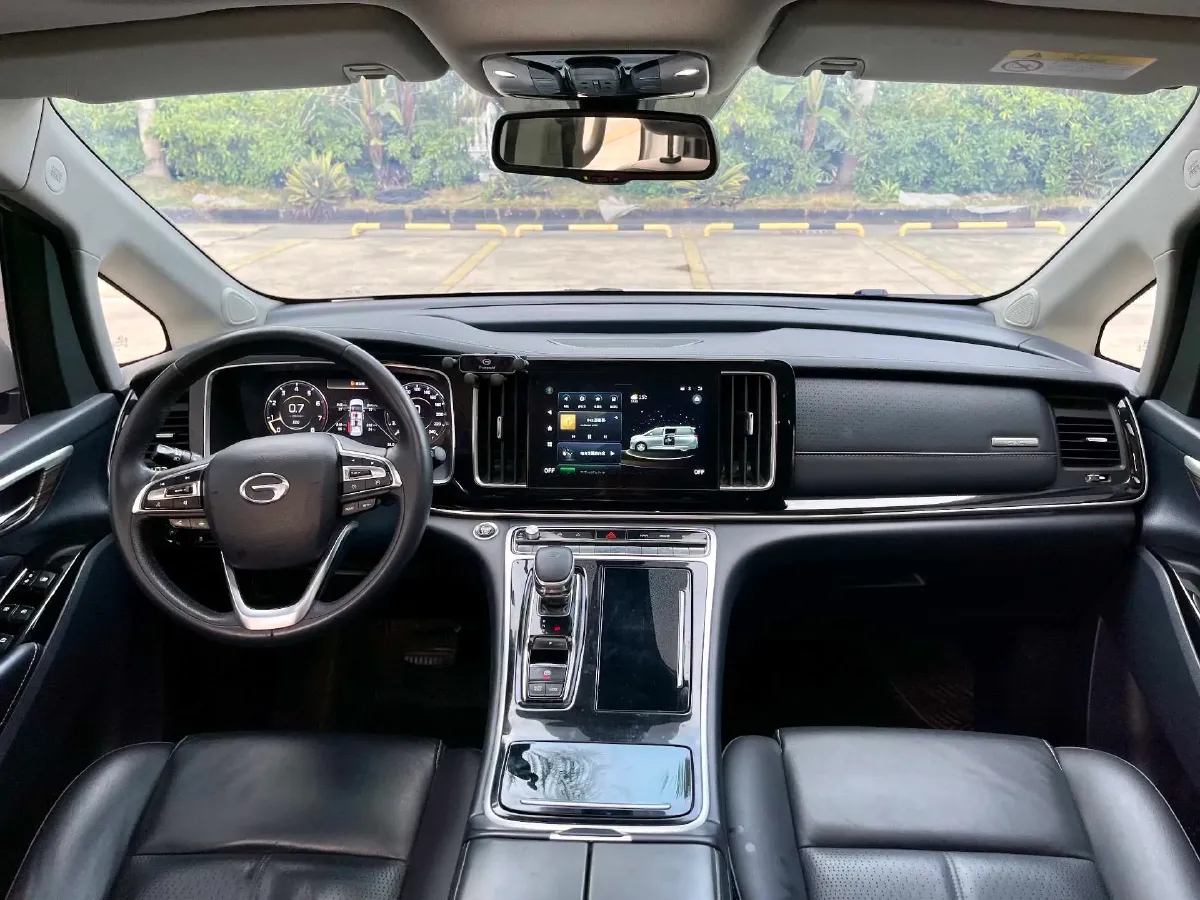 2021 GAC Trumpchi M8 2.0T 252HP L4 8AT,autocango,china used car exporter,china ev exporter,chinese used car exporter,chinese used ev exporter