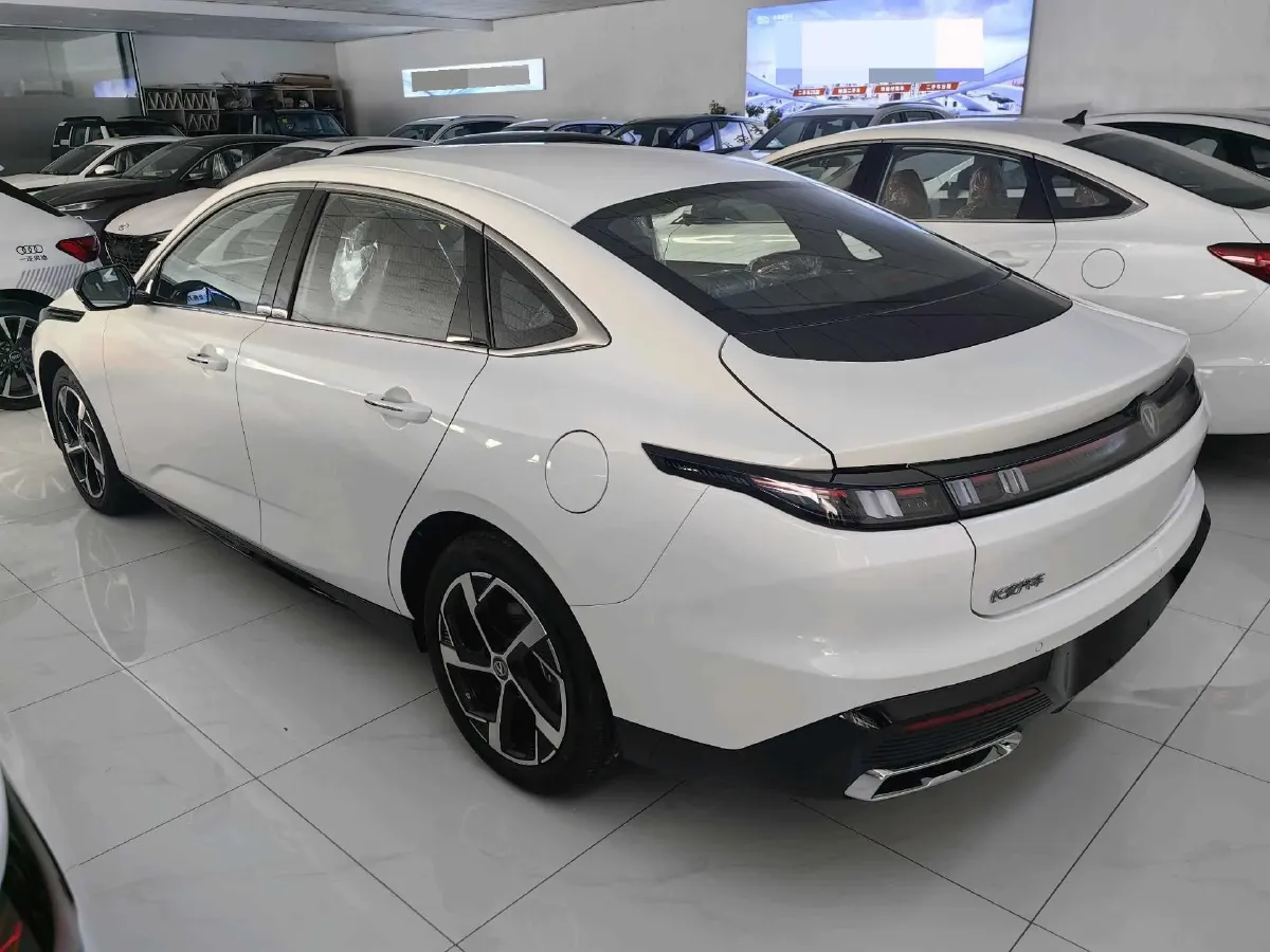 2026 ChangAn Eado 1.5T 192HP L4 7DCT,autocango,china used car exporter,china ev exporter,chinese used car exporter,chinese used ev exporter