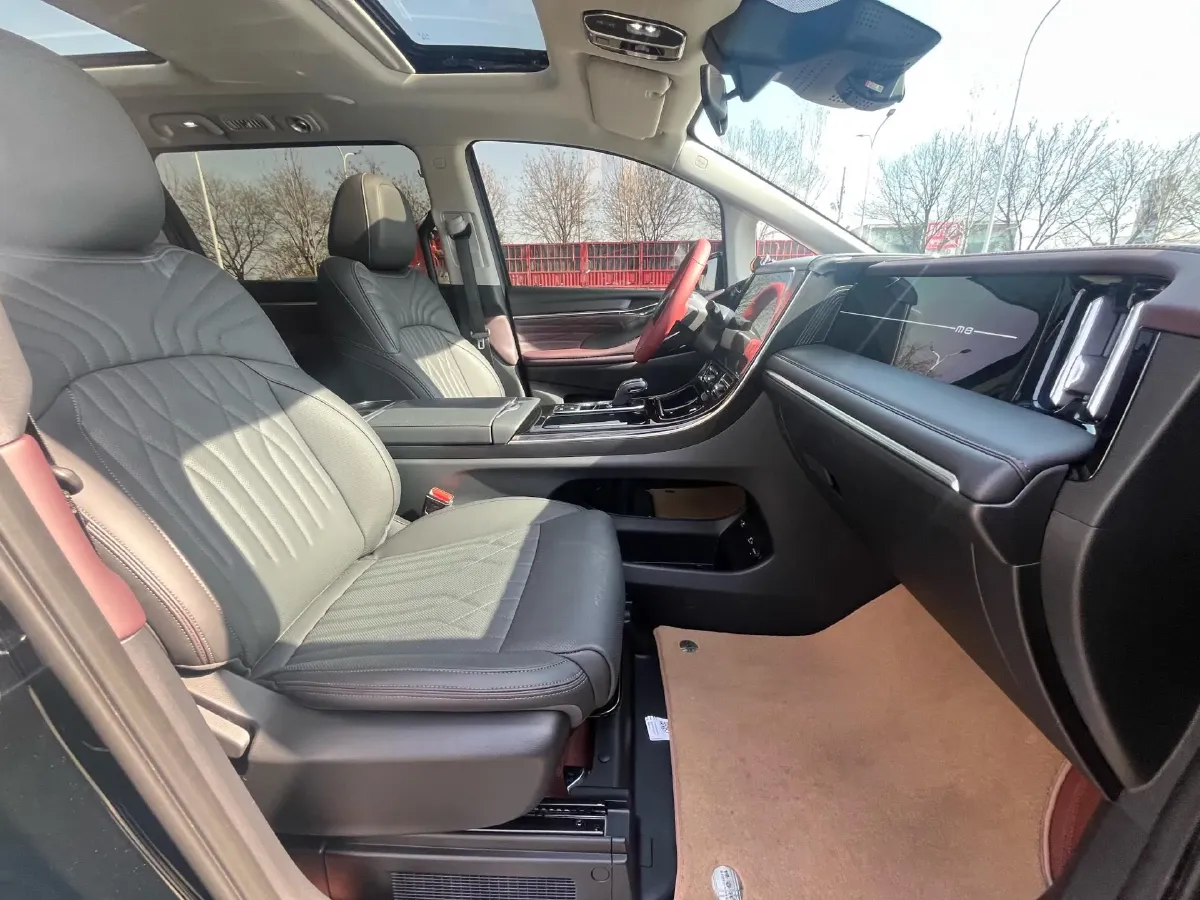 2024 GAC Trumpchi M8 2.0T 252HP L4 8AT,autocango,china used car exporter,china ev exporter,chinese used car exporter,chinese used ev exporter