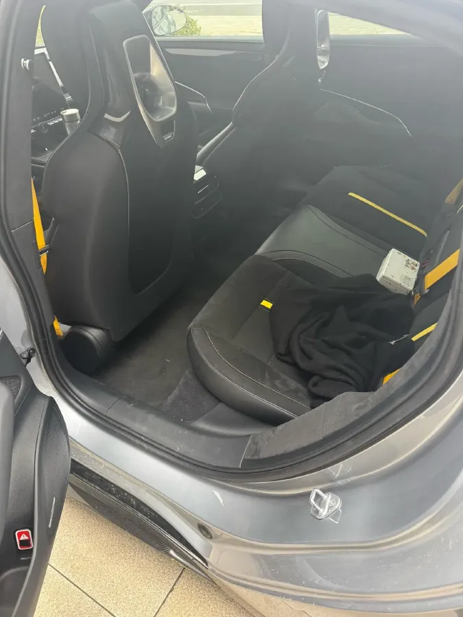 2025 MI SU7 Ultra BEV 93.7KWH,autocango,china used car exporter,china ev exporter,chinese used car exporter,chinese used ev exporter