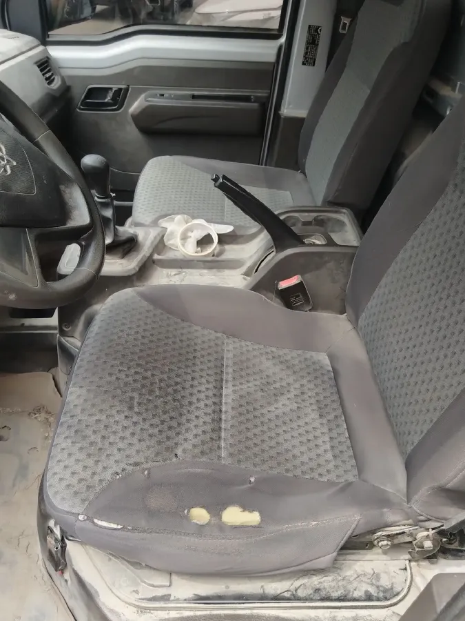 2022 WuLing RongGuang New Truck 1.8L 125HP L4 5MT,autocango,china used car exporter,china ev exporter,chinese used car exporter,chinese used ev exporter