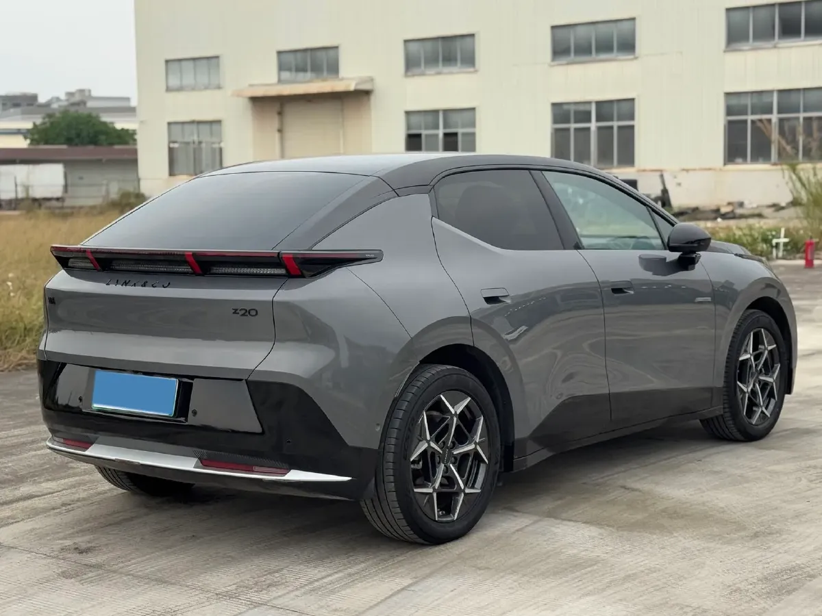 2025 Jetour Freeman 1.5T 184HP L4 7DCT,autocango,china used car exporter,china ev exporter,chinese used car exporter,chinese used ev exporter