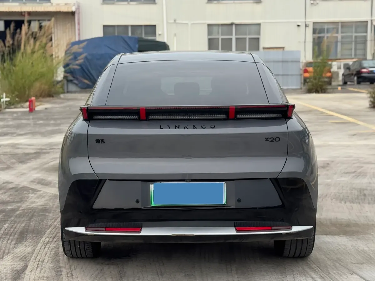 2025 Jetour Freeman 1.5T 184HP L4 7DCT,autocango,china used car exporter,china ev exporter,chinese used car exporter,chinese used ev exporter