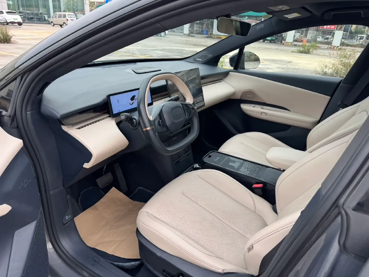 2025 Jetour Freeman 1.5T 184HP L4 7DCT,autocango,china used car exporter,china ev exporter,chinese used car exporter,chinese used ev exporter