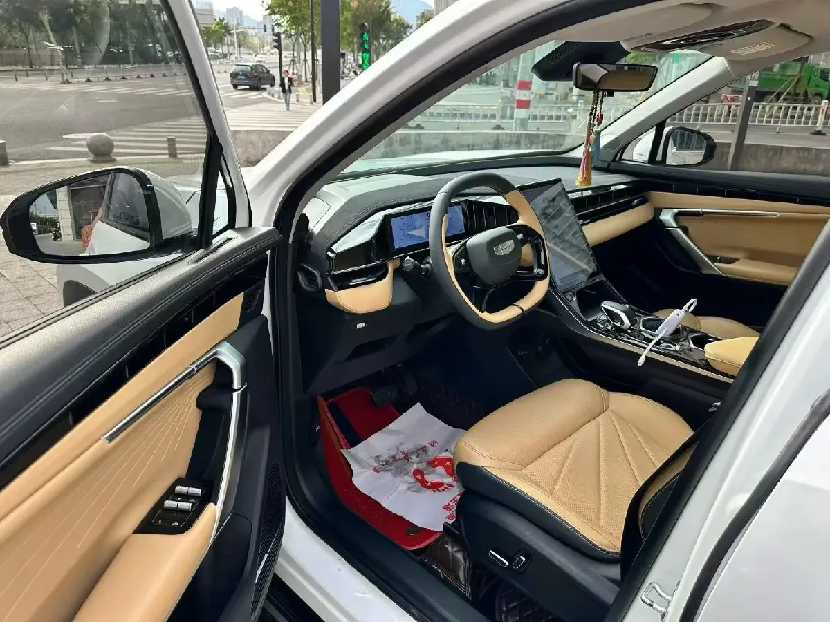 2024 Geely StarRay 1.5T 181HP L4 7DCT,autocango,china used car exporter,china ev exporter,chinese used car exporter,chinese used ev exporter