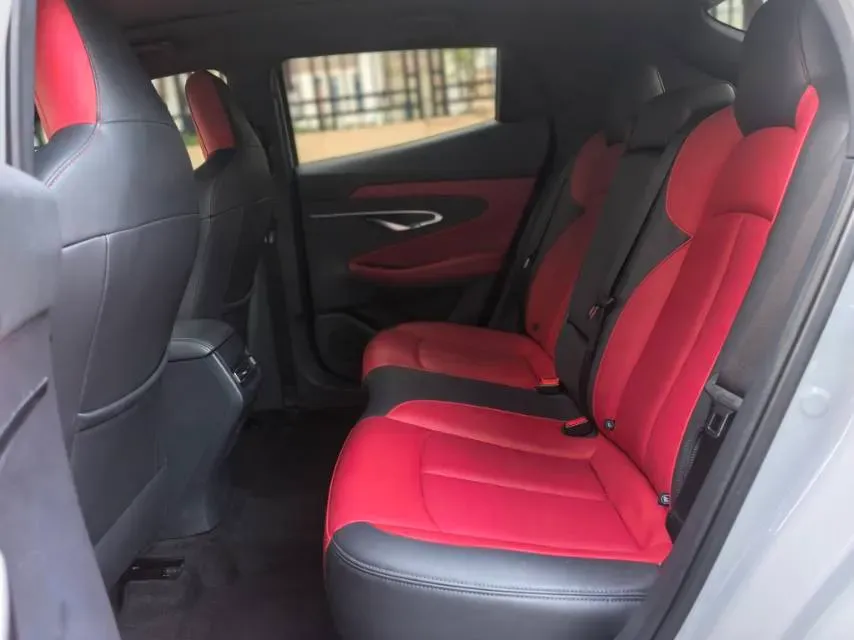 2021 ChangAn UNI-T 1.5T 180HP L4 7DCT,autocango,china used car exporter,china ev exporter,chinese used car exporter,chinese used ev exporter