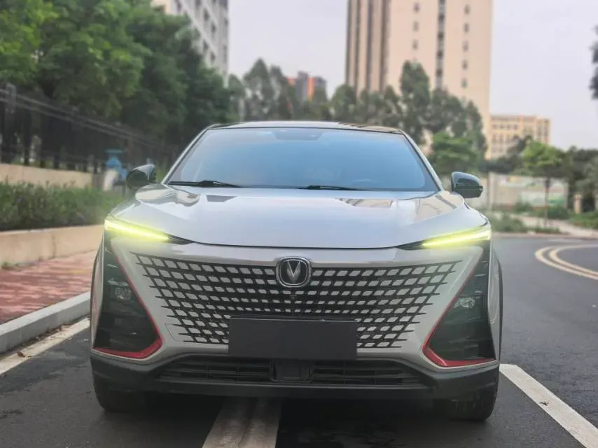 2021 ChangAn UNI-T 1.5T 180HP L4 7DCT,autocango,china used car exporter,china ev exporter,chinese used car exporter,chinese used ev exporter