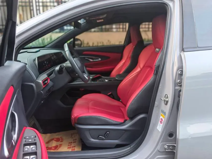 2021 ChangAn UNI-T 1.5T 180HP L4 7DCT,autocango,china used car exporter,china ev exporter,chinese used car exporter,chinese used ev exporter