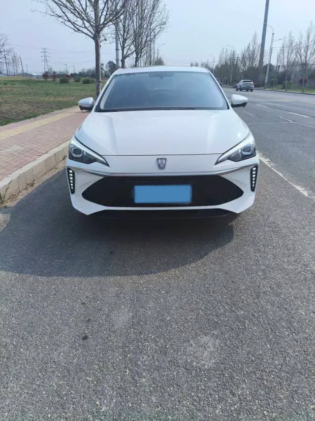 2024 Roewe i5 1.5L 129HP L4 CVT,autocango,china used car exporter,china ev exporter,chinese used car exporter,chinese used ev exporter