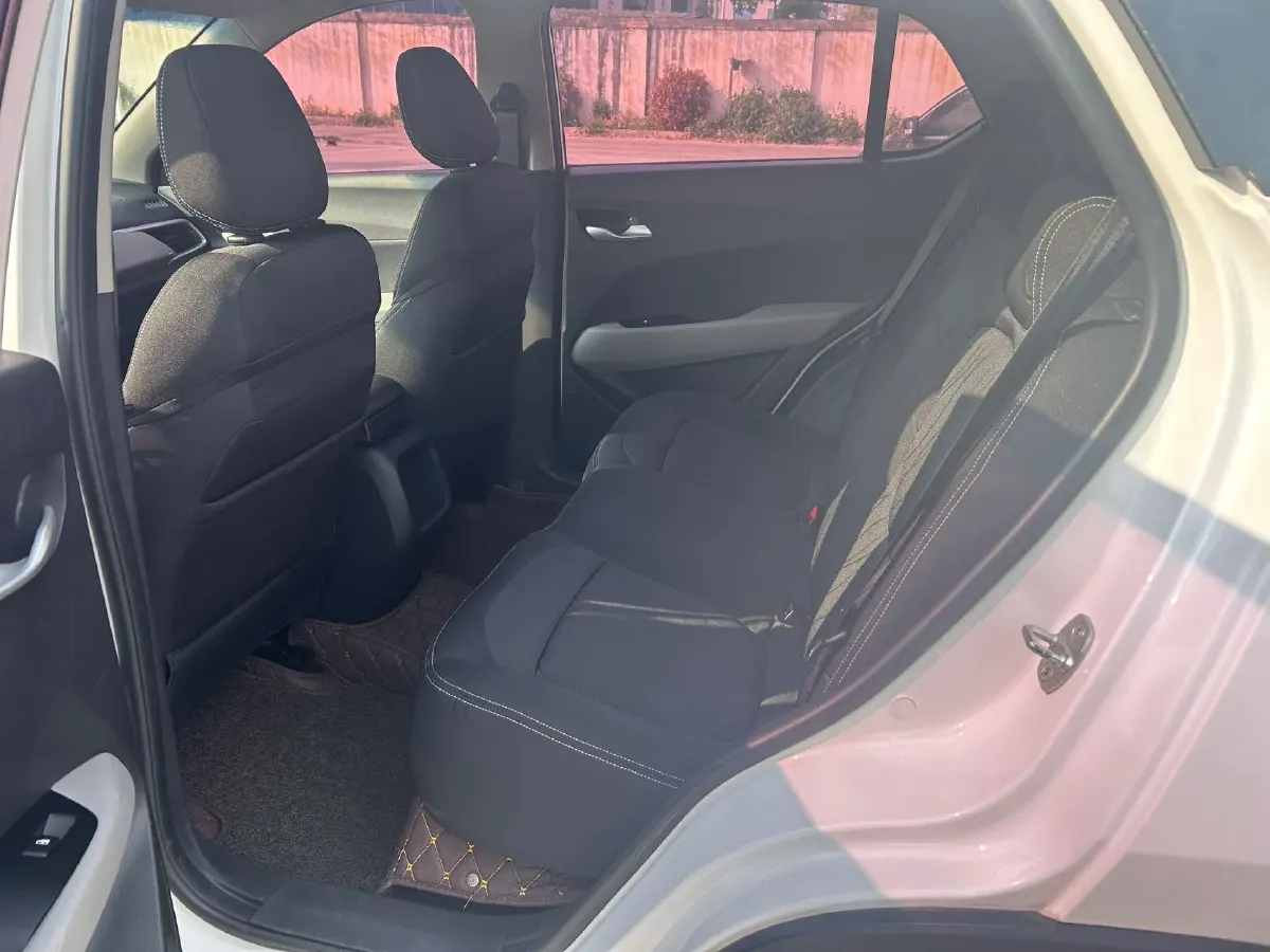 2017 BaoJun 510 1.5L 112HP L4 6MT,autocango,china used car exporter,china ev exporter,chinese used car exporter,chinese used ev exporter