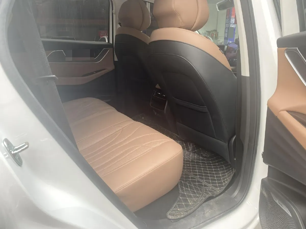 2024 Chery Tiggo8L 2.0T 254HP L4 8AT,autocango,china used car exporter,china ev exporter,chinese used car exporter,chinese used ev exporter