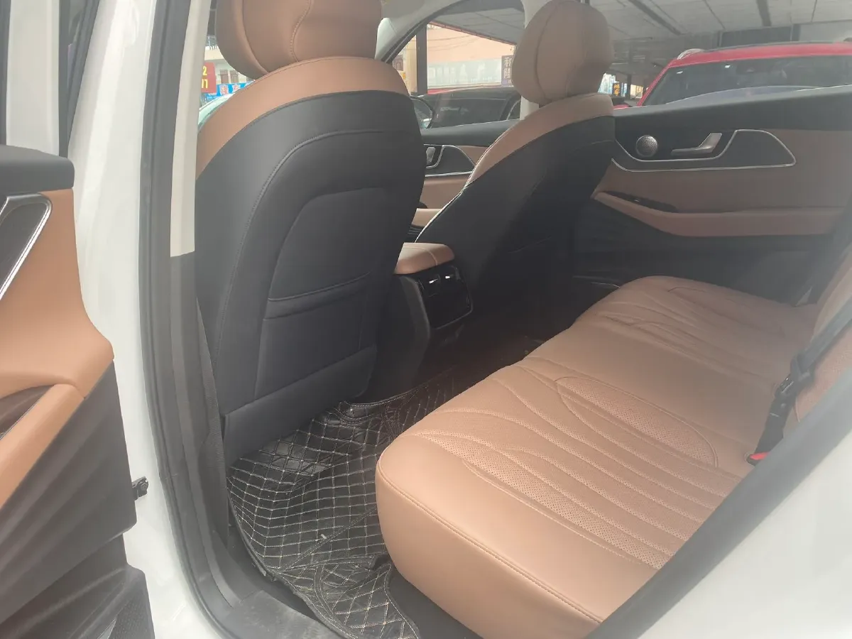 2024 Chery Tiggo8L 2.0T 254HP L4 8AT,autocango,china used car exporter,china ev exporter,chinese used car exporter,chinese used ev exporter