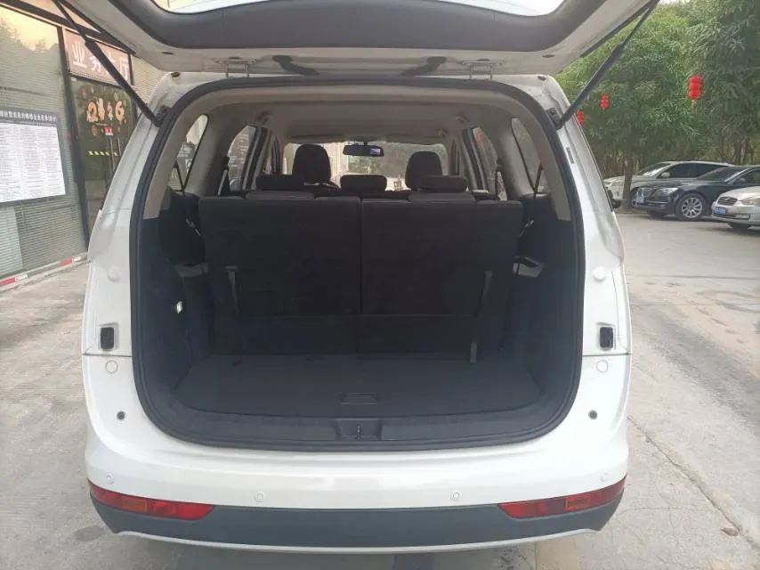 2021 BaoJun 730 1.5T 147HP L4 CVT,autocango,china used car exporter,china ev exporter,chinese used car exporter,chinese used ev exporter