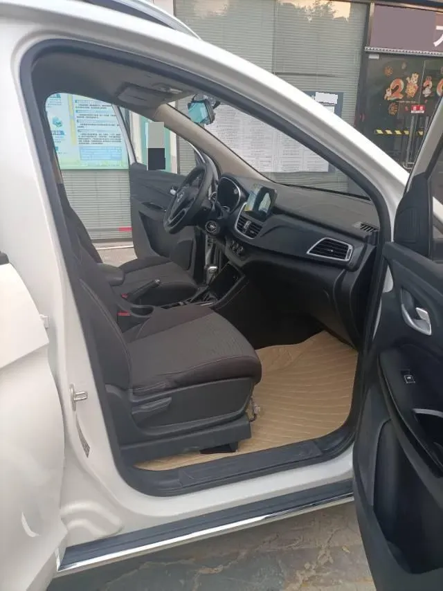 2021 BaoJun 730 1.5T 147HP L4 CVT,autocango,china used car exporter,china ev exporter,chinese used car exporter,chinese used ev exporter