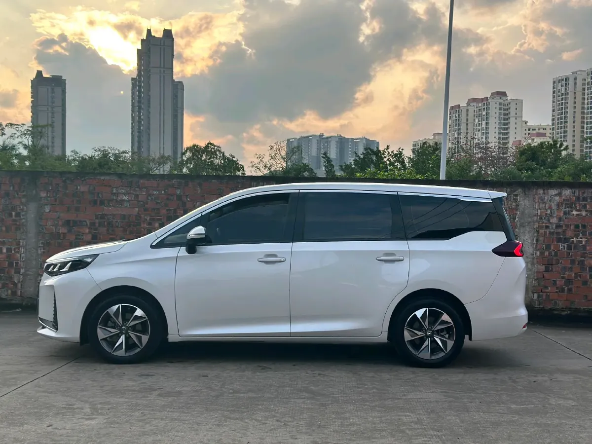 2021 GAC Trumpchi M6 1.5T 169HP L4 7DCT,autocango,china used car exporter,china ev exporter,chinese used car exporter,chinese used ev exporter