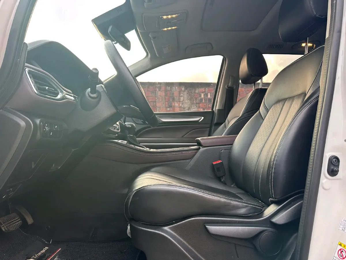 2021 GAC Trumpchi M6 1.5T 169HP L4 7DCT,autocango,china used car exporter,china ev exporter,chinese used car exporter,chinese used ev exporter